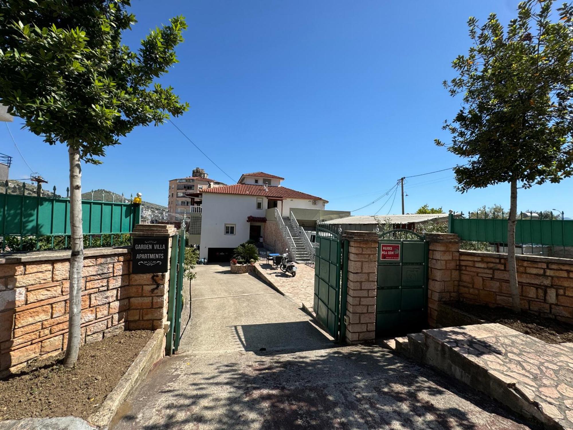 Garden Villa Apartments Sarande Exterior photo